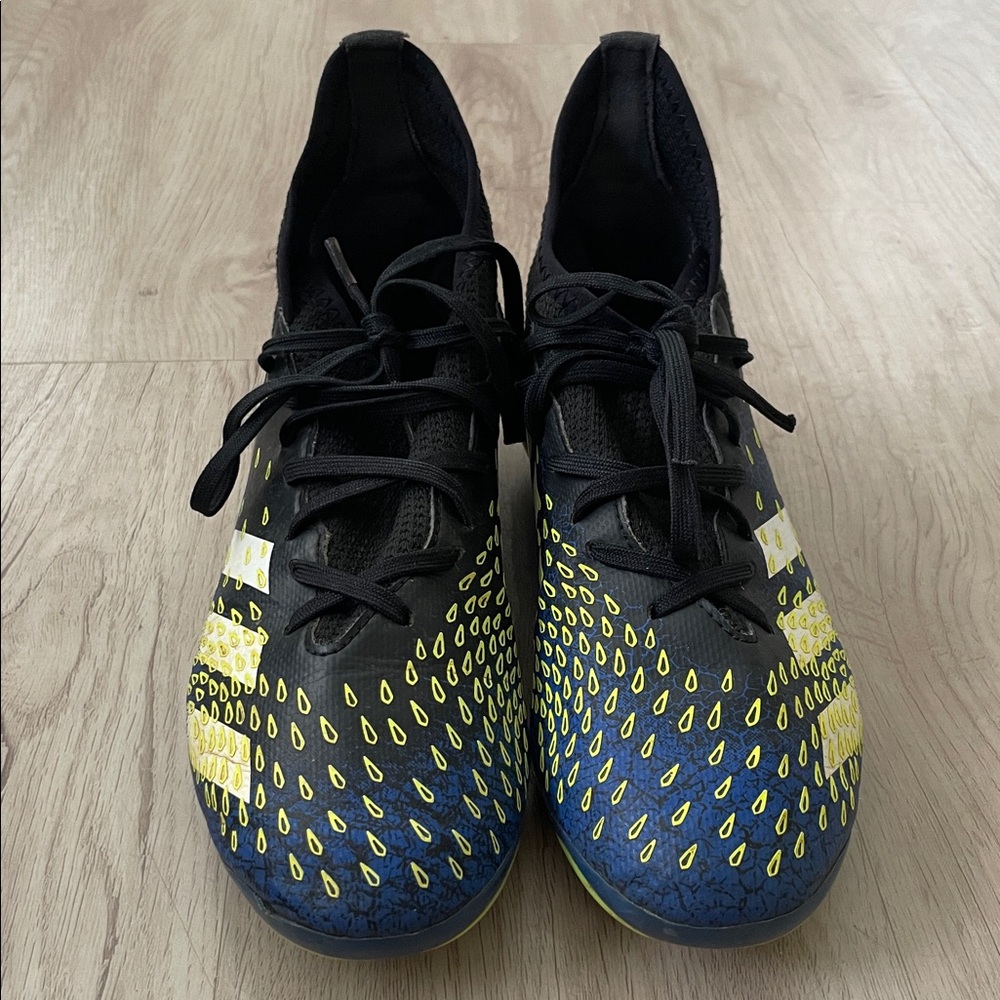 Adidas Predator Demonscale Soccer Cleats Shoes